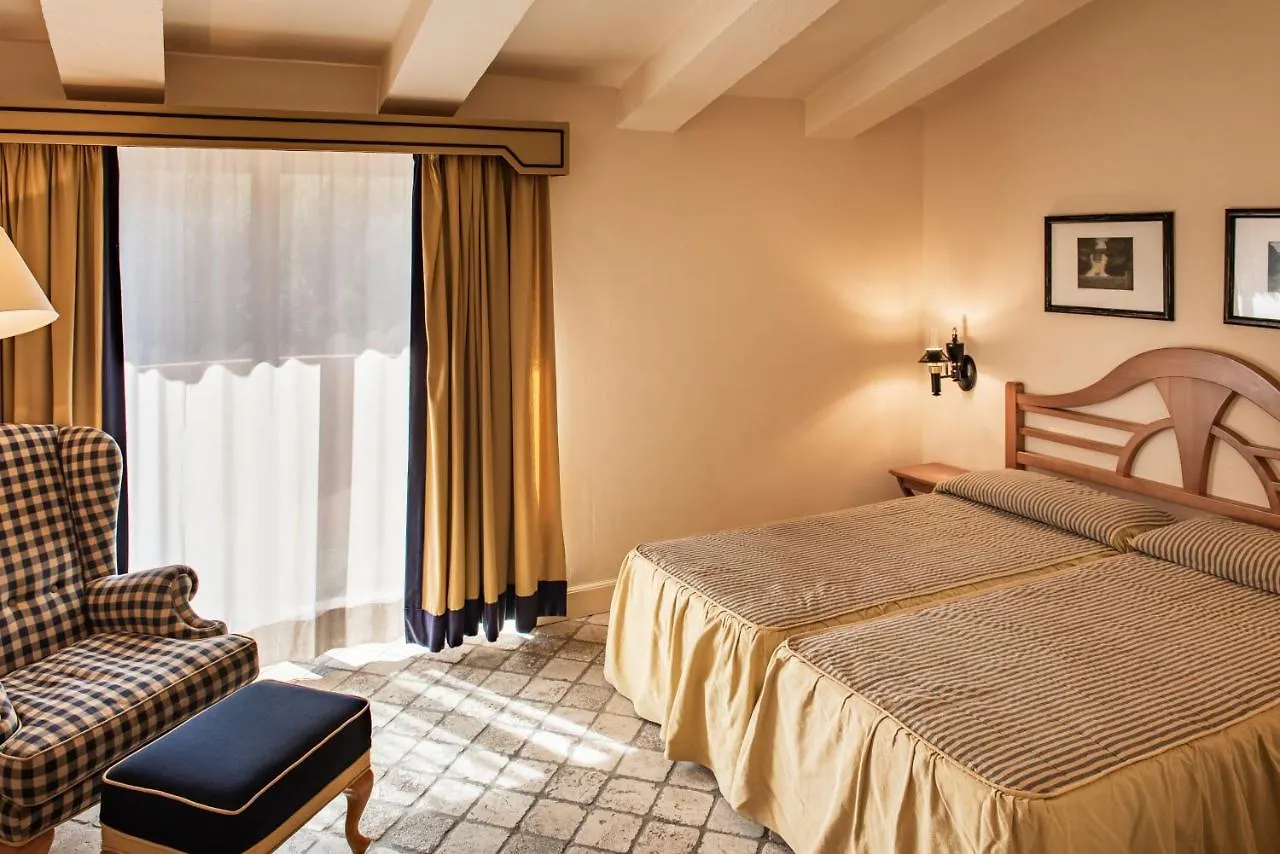 Roccamare Resort - Casa Di Levante カスティリオーネ・デッラ・ペスカーイア 4*,  イタリア